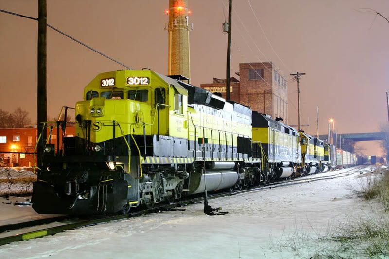 IMAGE: http://img.photobucket.com/albums/v621/2005GLI/Train%20pics/feb26th3012snow.jpg