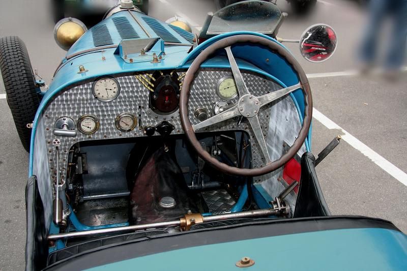 Bugatti_35_B_Bj_1925_Cockpit_2008-06-28_zps2f81e1b9
