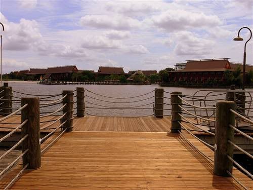 Disneys_Polynesian_Resort_45627_0_0.jpg