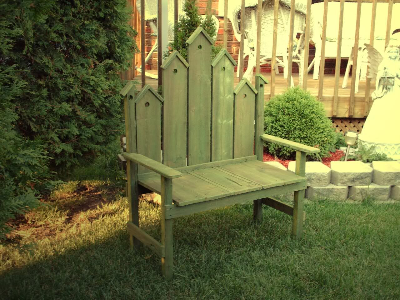 Ornamental Picket Fence Bird House Decorative Bench