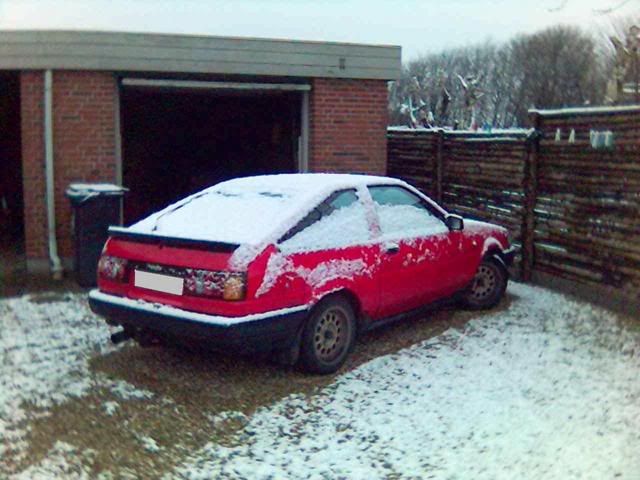 [Image: AEU86 AE86 - Snow drifting early in the morning ;-)]