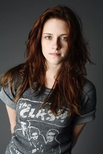 Kristen Is WAYYYY Hotter Blonde And Brunette x, and is a way better role 