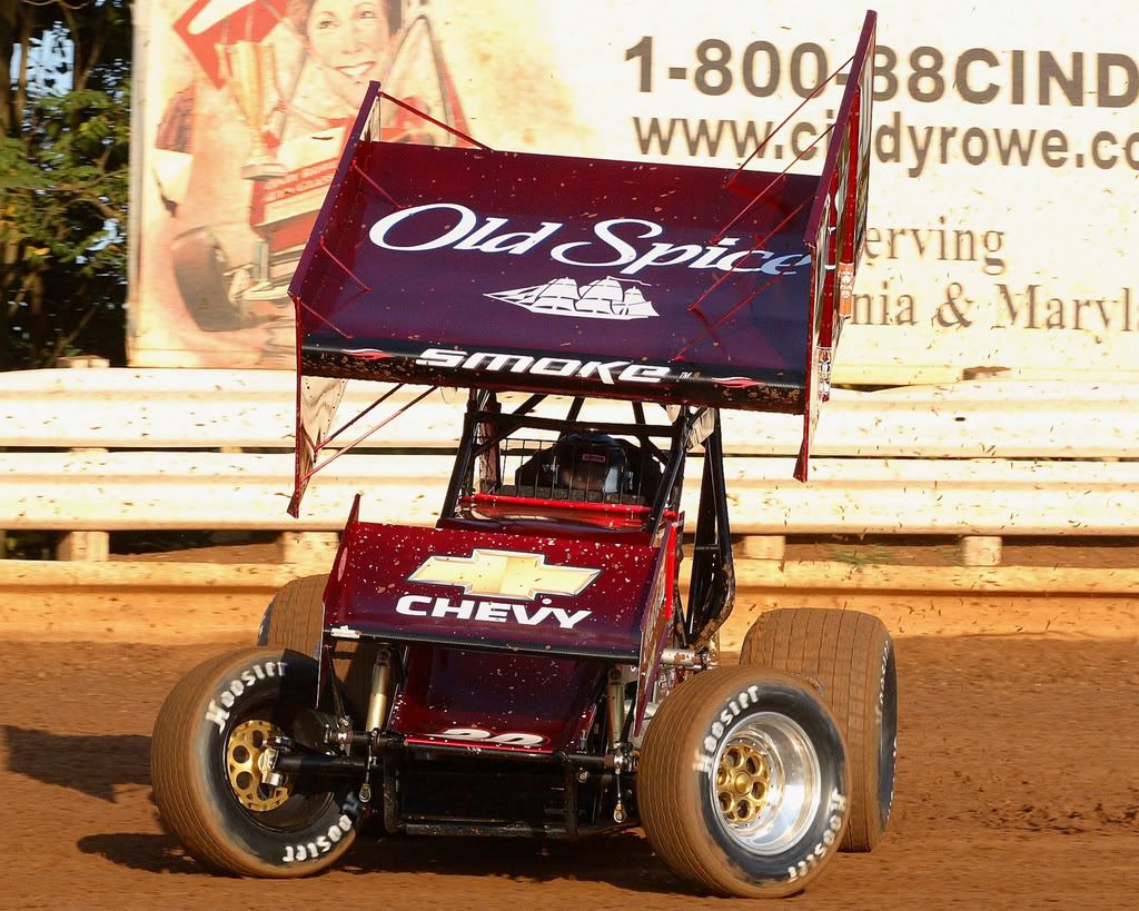 IMAGE: http://img.photobucket.com/albums/v624/jetzwing/smoke-1.jpg