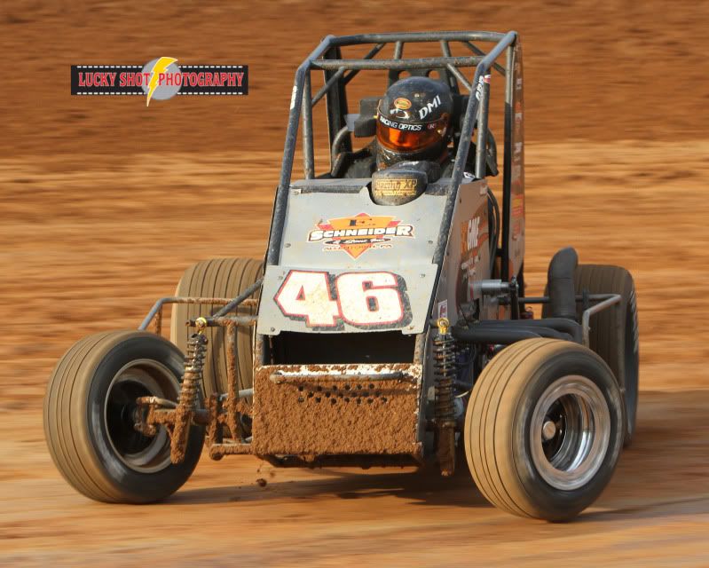 IMAGE: http://img.photobucket.com/albums/v624/jetzwing/wingless/IMG_63038x10.jpg