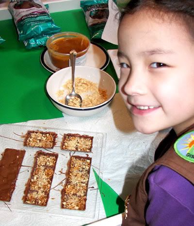 Uatchet Making Caramel deLite Flavored Chocolates