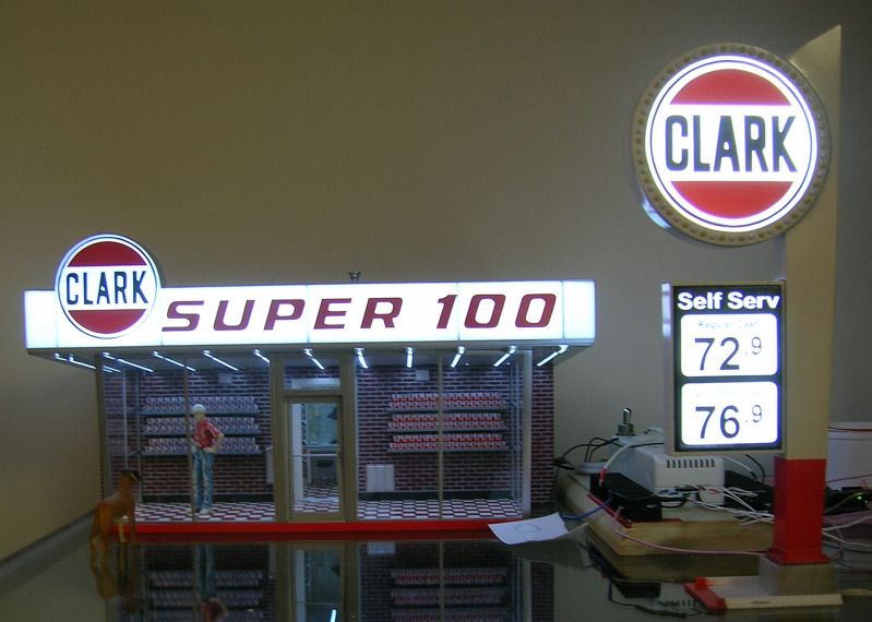 Clarksign3.jpg