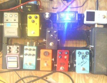 pedalboard_zps466e2097.jpg