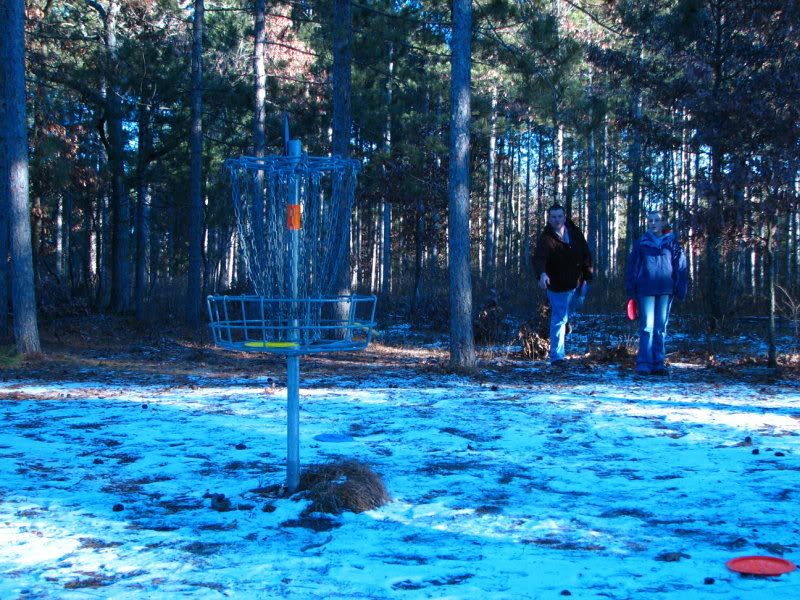 IMAGE: http://img.photobucket.com/albums/v627/White95Max/Nic3-R.jpg