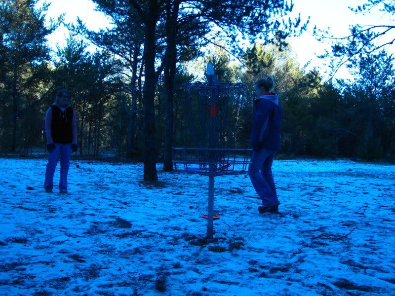 IMAGE: http://img.photobucket.com/albums/v627/White95Max/Shana_Jenny--R.jpg