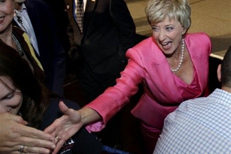 linda_mcmahon_laughing_in_the_face__zps5b604a2b.jpg