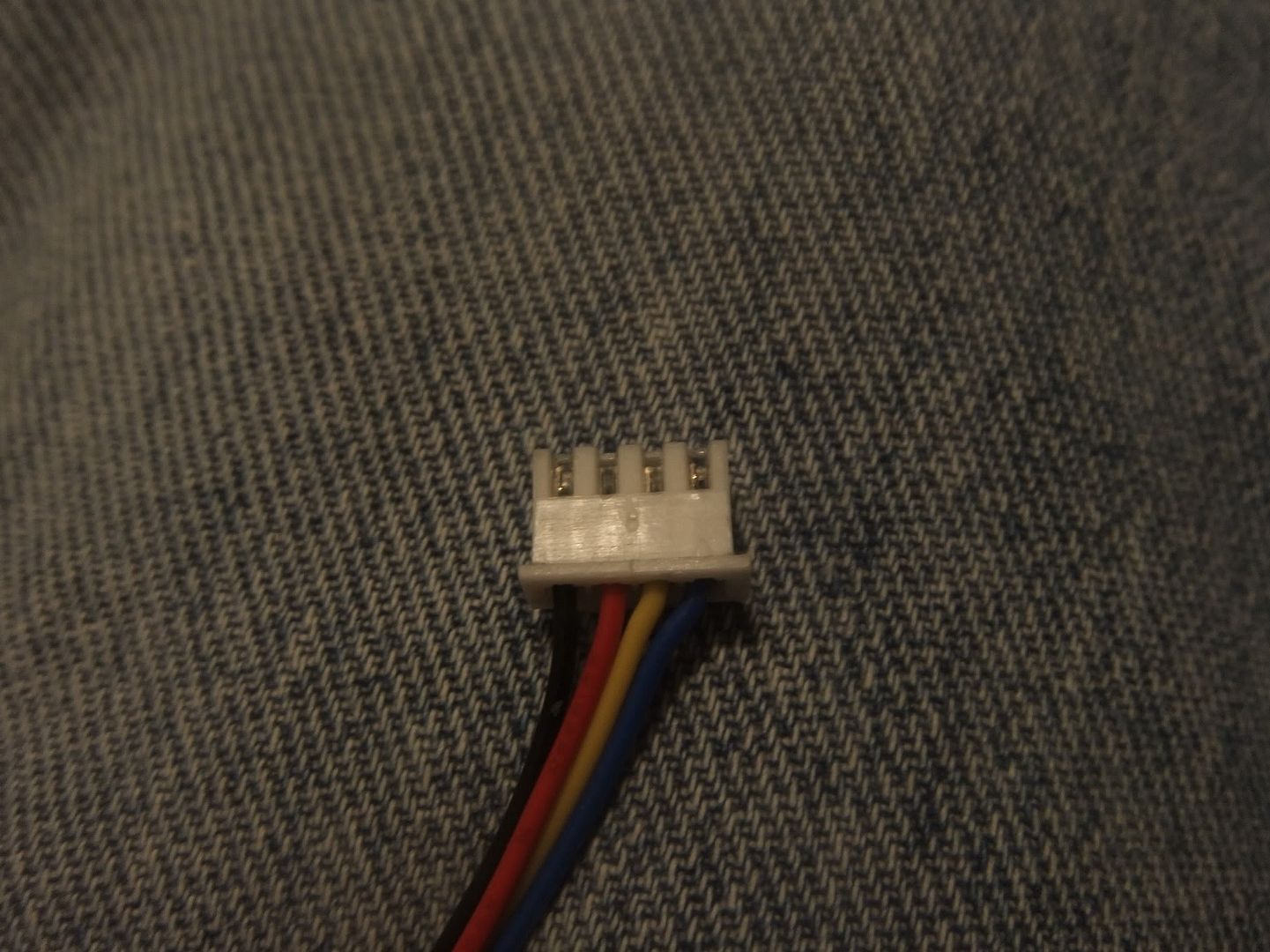 How to remove pins from cold cathode?