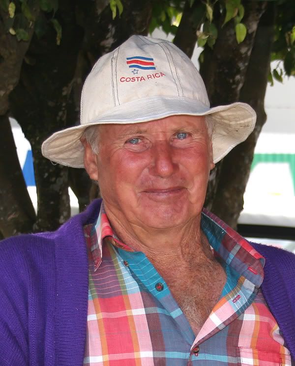 IMAGE: http://img.photobucket.com/albums/v629/alcorjr2/weatheredmed.jpg