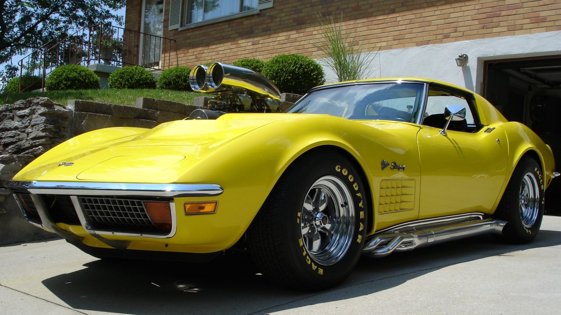 1972BrightYellowChevyVette.jpg~original