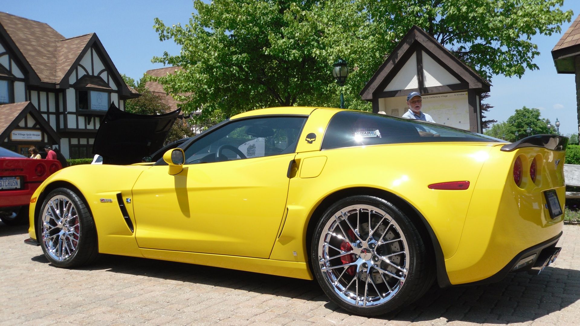 2007KATECHVelocityYellowZ06Vette-2.jpg~original