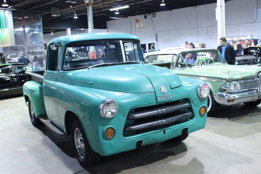 IMAGE: http://img.photobucket.com/albums/v632/mike54/world%20of%20wheels%202013/IMG_0156.jpg