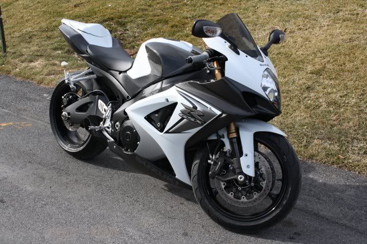 http://img.photobucket.com/albums/v634/Yamahayz250f/gsxr1k.jpg