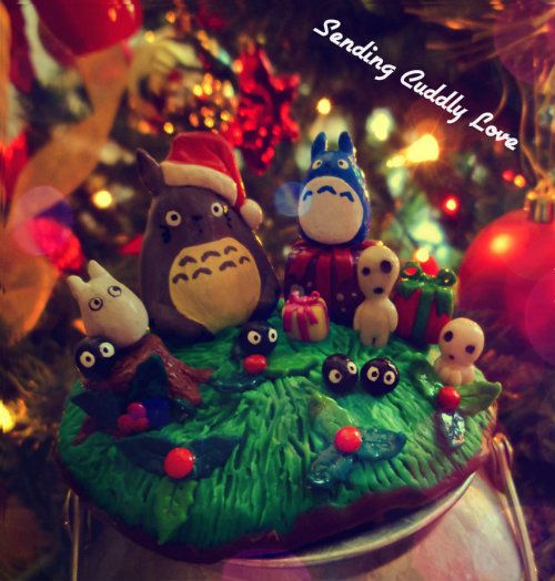 happy_christmas_totoro_by_makichann-d4k4058_zpsd82ada00-1_zps08cbb2b2.jpg