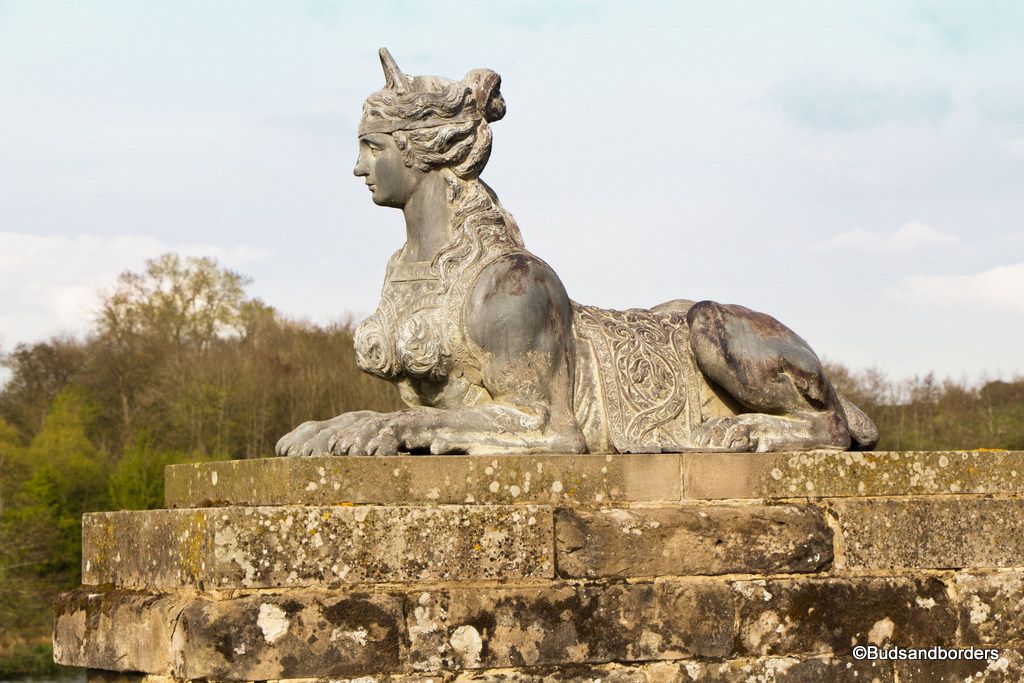 sphinx-like bridge guardian