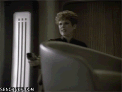 funny-gifs-set-phasers-to-pwn.gif