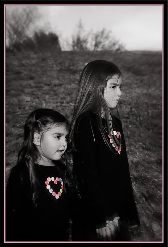 IMAGE: http://img.photobucket.com/albums/v636/rrrr/ebay/Jerrinskids7Dec08-109-13.jpg