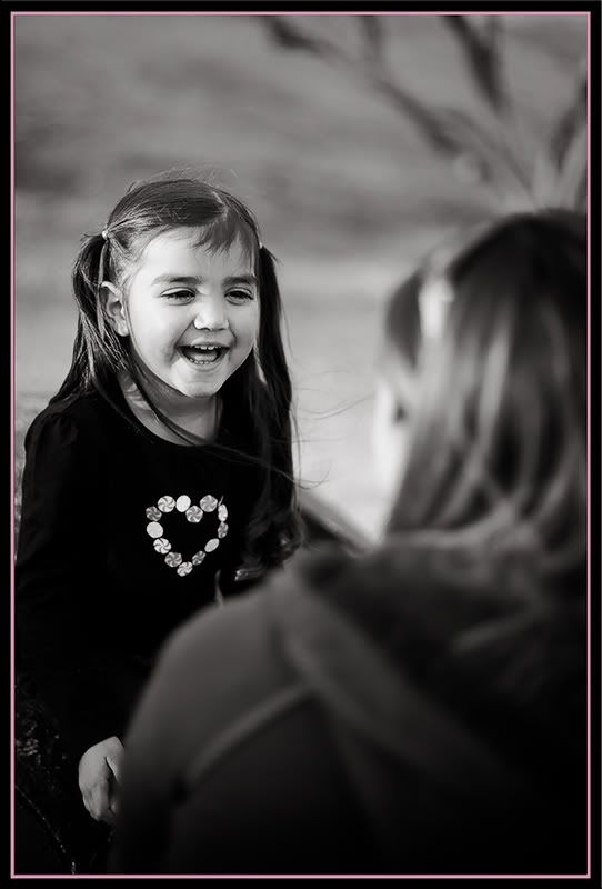 IMAGE: http://img.photobucket.com/albums/v636/rrrr/ebay/Jerrinskids7Dec08-209-29.jpg