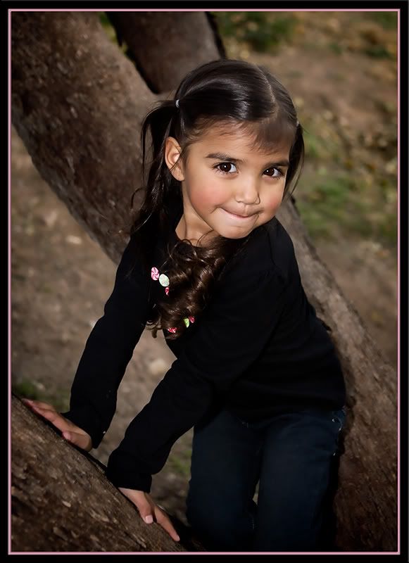 IMAGE: http://img.photobucket.com/albums/v636/rrrr/ebay/Jerrinskids7Dec08-76-8.jpg