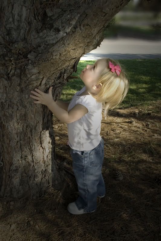 IMAGE: http://img.photobucket.com/albums/v636/rrrr/lisa1.jpg