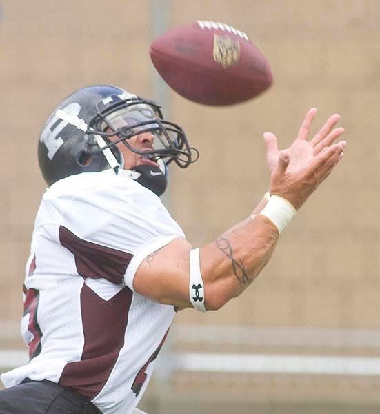 IMAGE: http://img.photobucket.com/albums/v637/Ben_Stewart/1-5.jpg