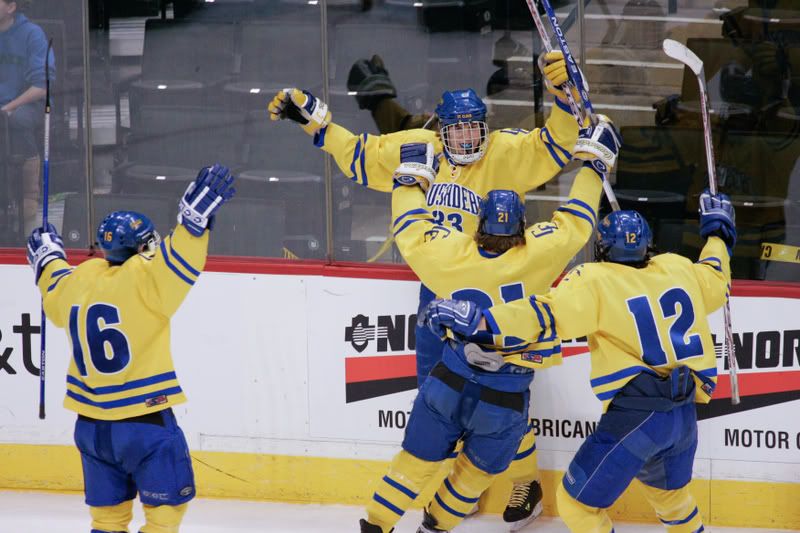 IMAGE: http://img.photobucket.com/albums/v637/Ben_Stewart/CathedralPalusky-3c.jpg