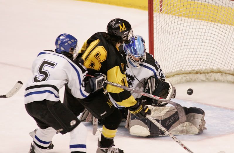 IMAGE: http://img.photobucket.com/albums/v637/Ben_Stewart/DuluthMahoney_c.jpg