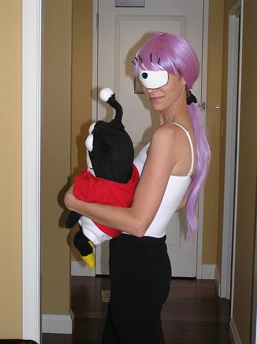 me as leela from futurama dragoncon 08
