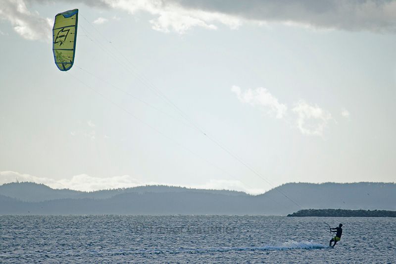 IMAGE: http://img.photobucket.com/albums/v637/tbone903/kitesurfing2b_zpsdacdd771.jpg