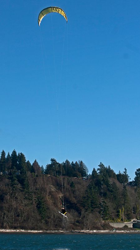 IMAGE: http://img.photobucket.com/albums/v637/tbone903/kitesurfing6_zps5bab97f0.jpg