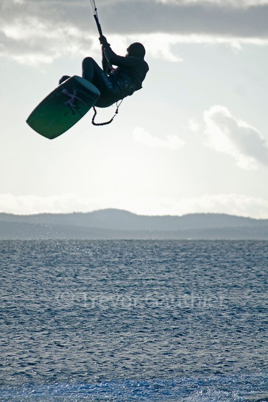 IMAGE: http://img.photobucket.com/albums/v637/tbone903/kitesurfing9_zpseb289a2a.jpg
