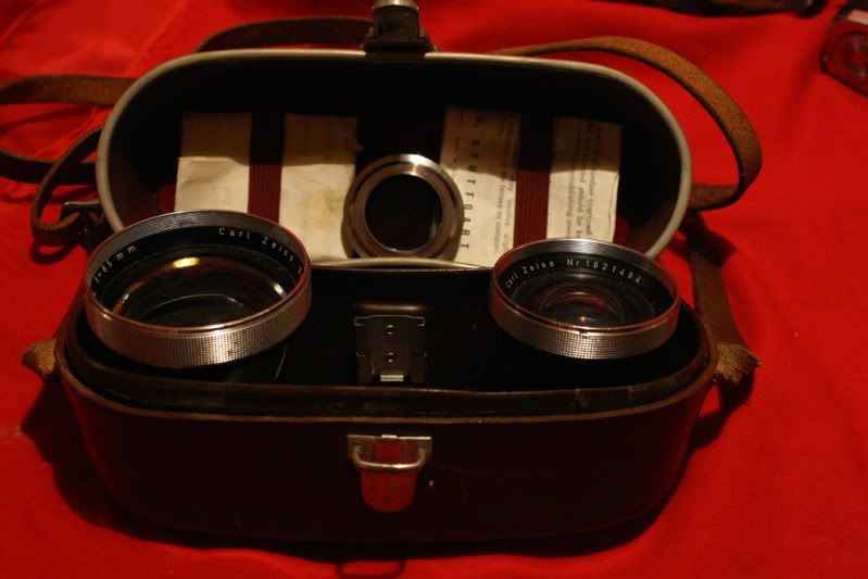 IMAGE: http://img.photobucket.com/albums/v637/tbone903/zeiss-lenses.jpg