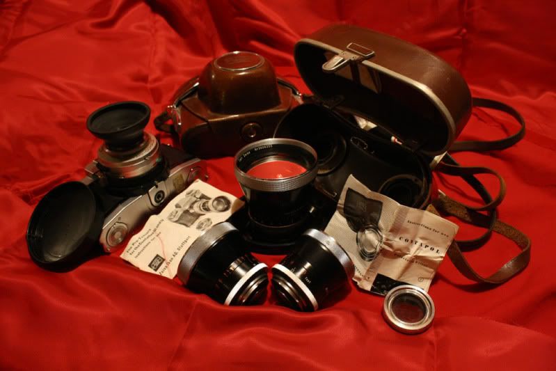 IMAGE: http://img.photobucket.com/albums/v637/tbone903/zeissgear.jpg