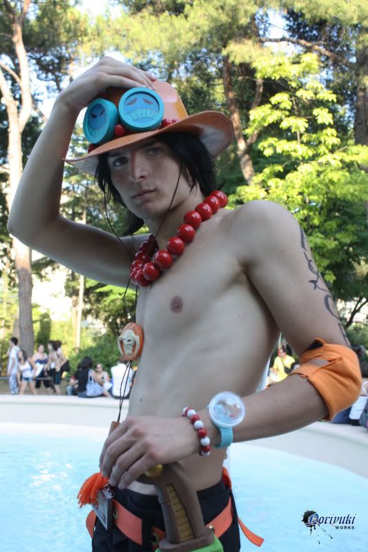 -http://img.photobucket.com/albums/v638/Eariolinde_Valiant/One%20piece/Ace/ace_cosplay_one_piece_by_redacecosplay-d46j8gm.jpg