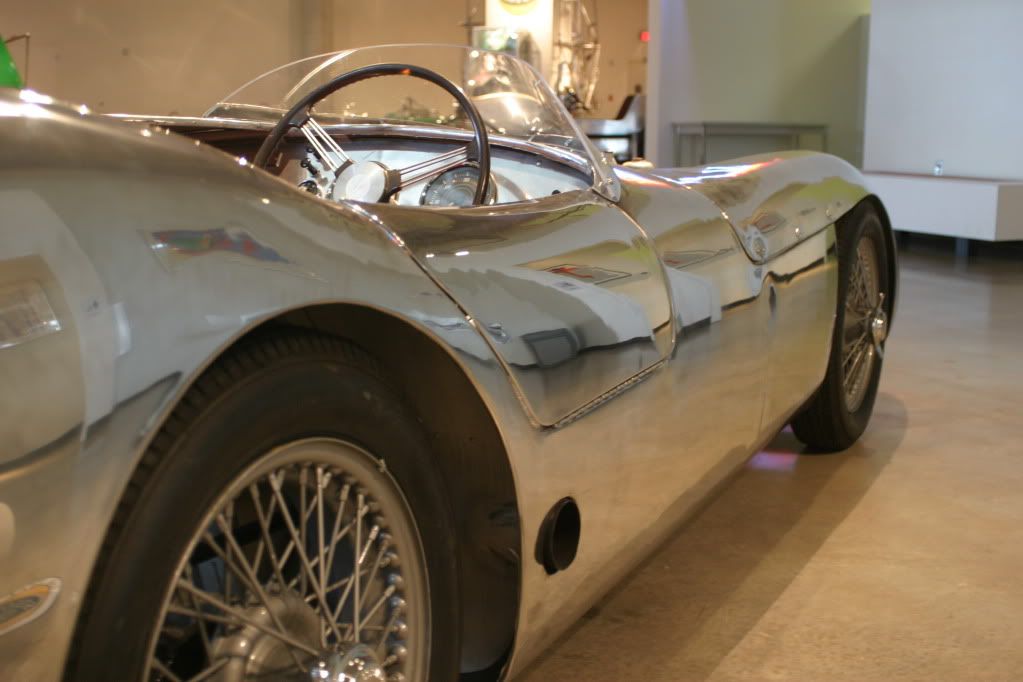 http://img.photobucket.com/albums/v638/Mafdark/Barber%20Vintage%20Motorsports%20Museum/351966c6.jpg