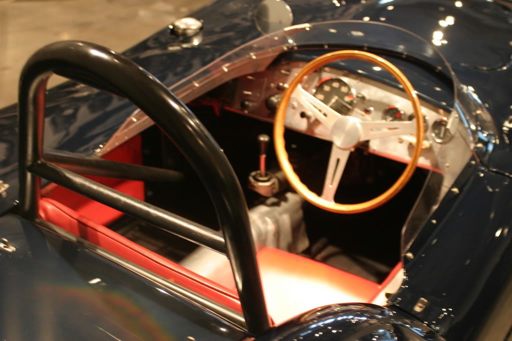 http://img.photobucket.com/albums/v638/Mafdark/Barber%20Vintage%20Motorsports%20Museum/6031ee29.jpg