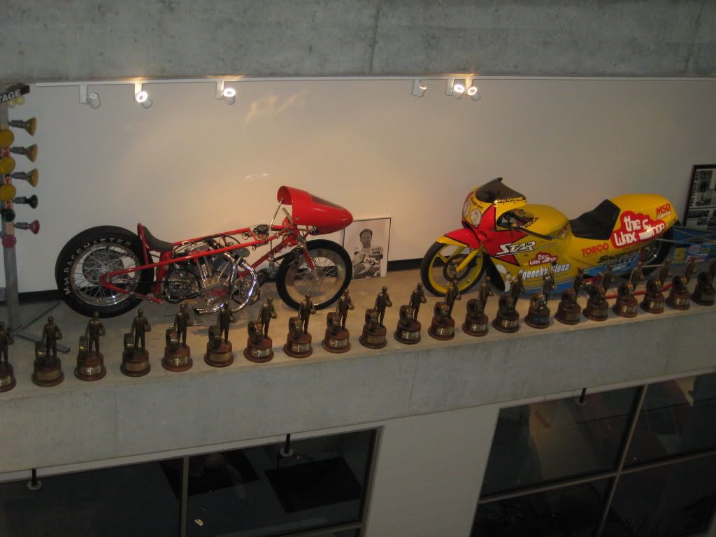 http://img.photobucket.com/albums/v638/Mafdark/Barber%20Vintage%20Motorsports%20Museum/e38362a8.jpg