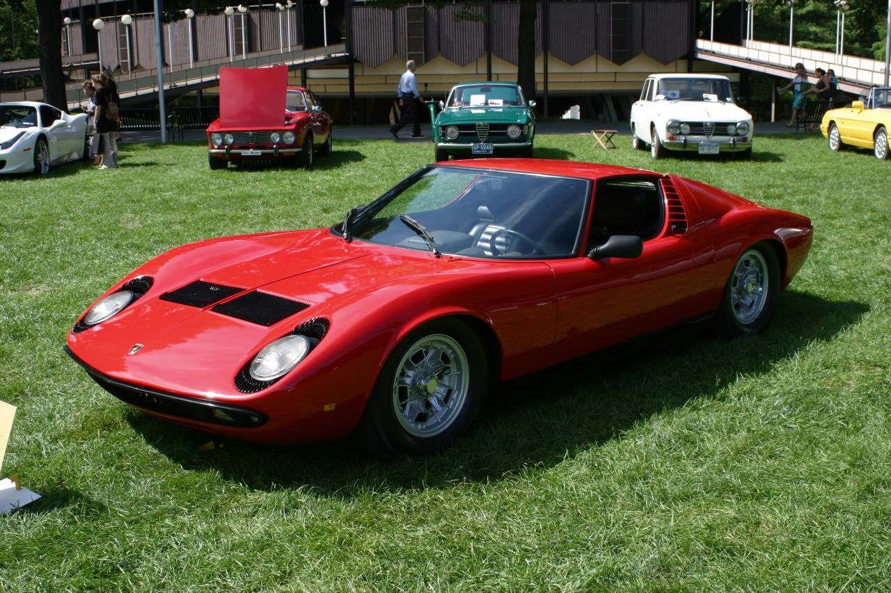 http://img.photobucket.com/albums/v638/Mafdark/Ferrari%20Fall%20Festival/IMG_4540-1.jpg