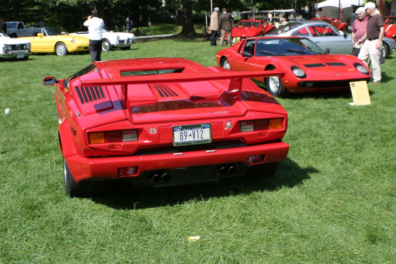 http://img.photobucket.com/albums/v638/Mafdark/Ferrari%20Fall%20Festival/IMG_4550.jpg