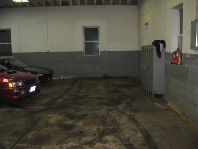 http://img.photobucket.com/albums/v638/Mafdark/Garage/IMG_0542.jpg