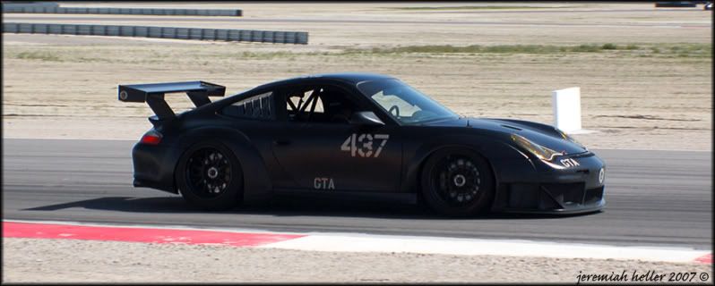 http://img.photobucket.com/albums/v638/Mafdark/blackporche.jpg