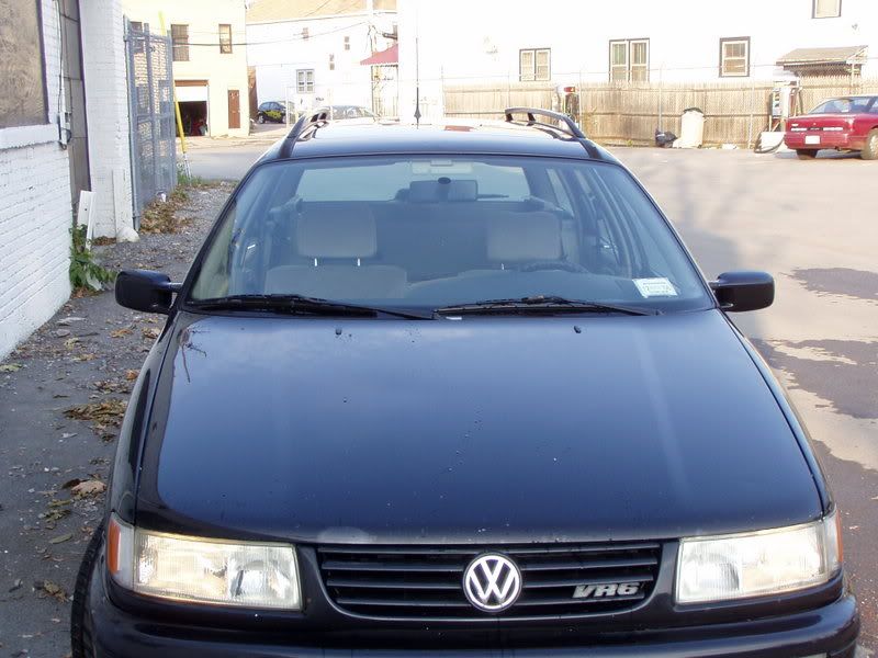 http://img.photobucket.com/albums/v638/cruciformx/Black%20passat/passatVR6005.jpg