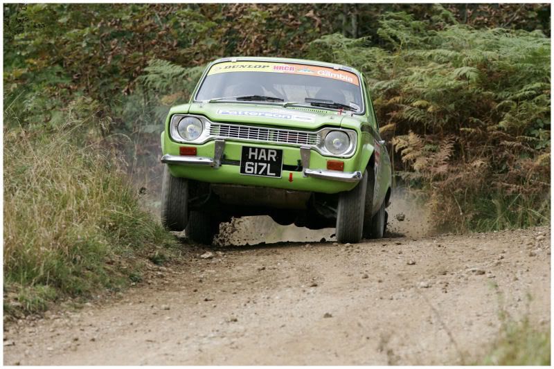 IMAGE: http://img.photobucket.com/albums/v64/Mackem/IR8T4498.jpg