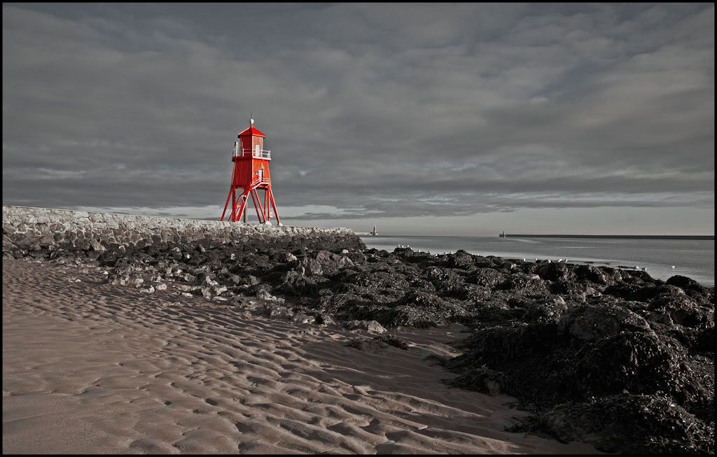 IMAGE: http://img.photobucket.com/albums/v64/Mackem/southshieldsIMG_00901024.jpg