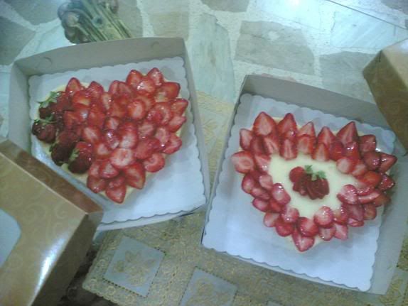 HeartCheesecakes-small.jpg