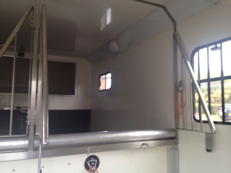 Anyone fitted an anti weave grill in to their horsebox? Page 2