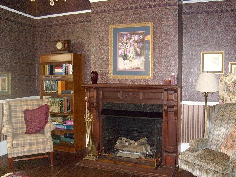 The Sunroom common area